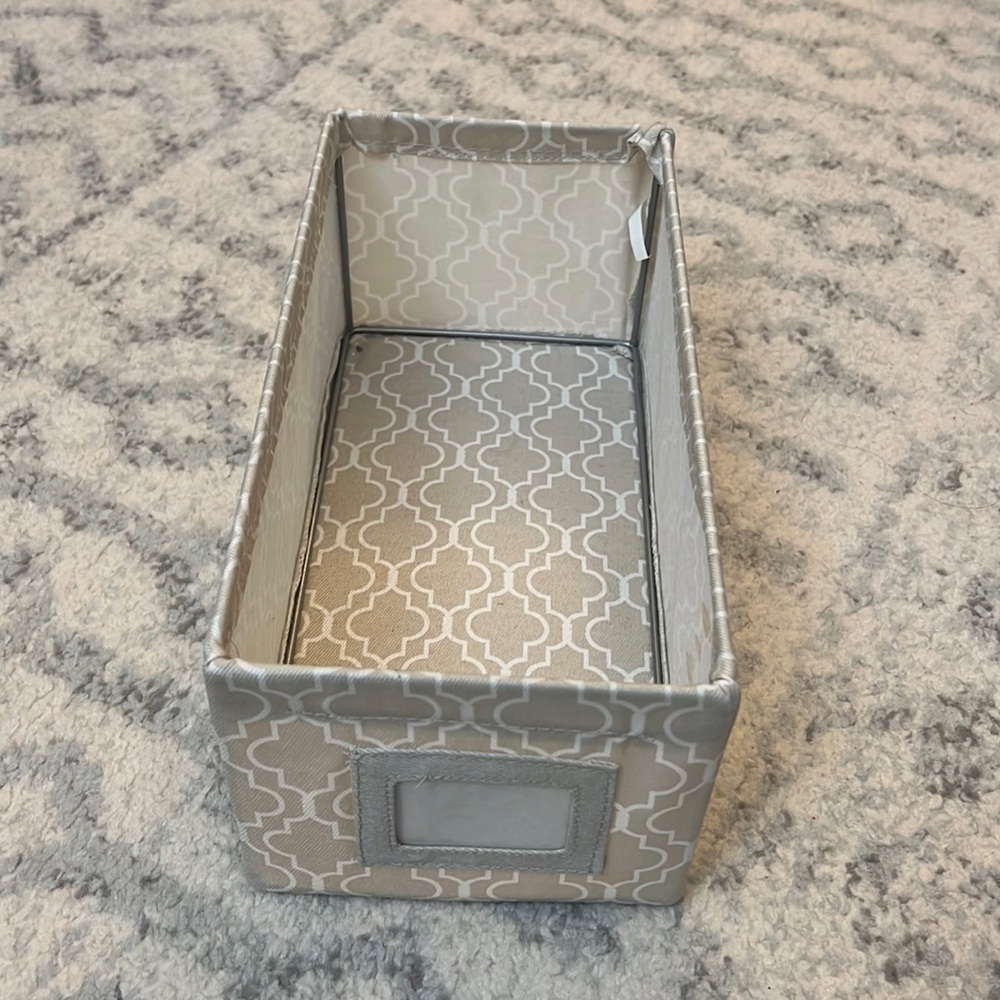 Storage Container - Picture 1 of 2
